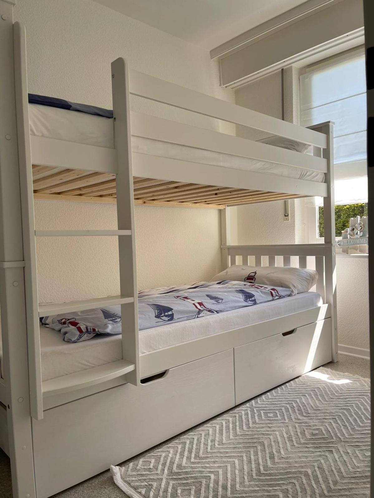 Ferienwohnung Strandoase Inklusive Terrasse Und Parkplatz - Sonnenseite 샬베우츠 외부 사진