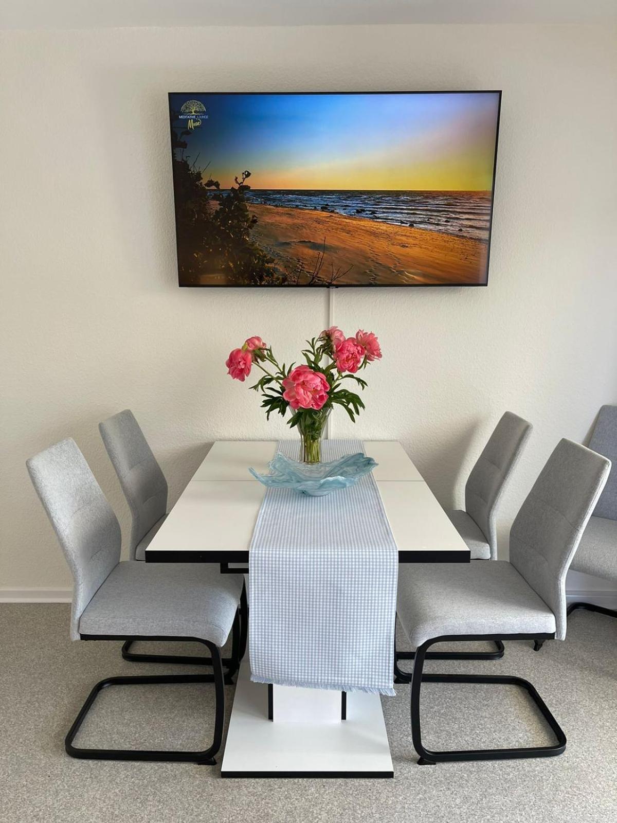 Ferienwohnung Strandoase Inklusive Terrasse Und Parkplatz - Sonnenseite 샬베우츠 외부 사진