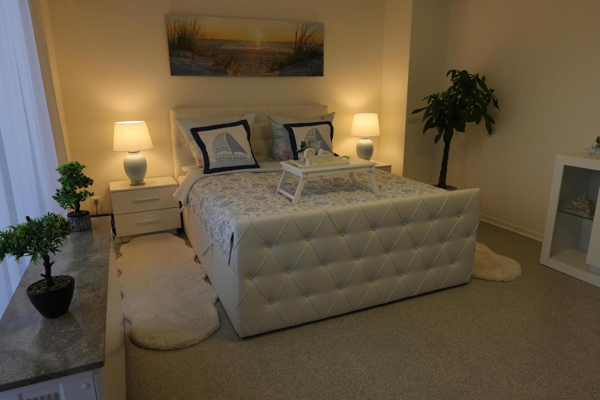 Ferienwohnung Strandoase Inklusive Terrasse Und Parkplatz - Sonnenseite 샬베우츠 외부 사진