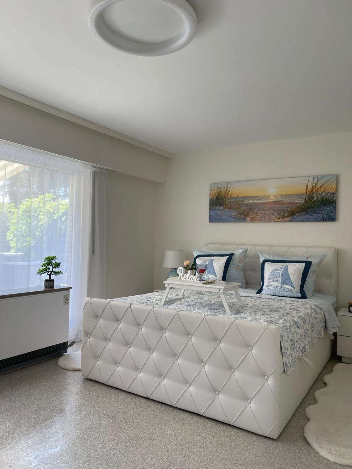 Ferienwohnung Strandoase Inklusive Terrasse Und Parkplatz - Sonnenseite 샬베우츠 외부 사진
